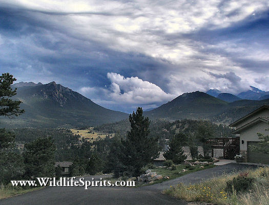 Click Picture to send as an  E-PostCard 53k 525x401